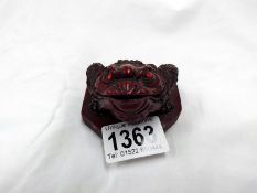A resin Chinese toad figure