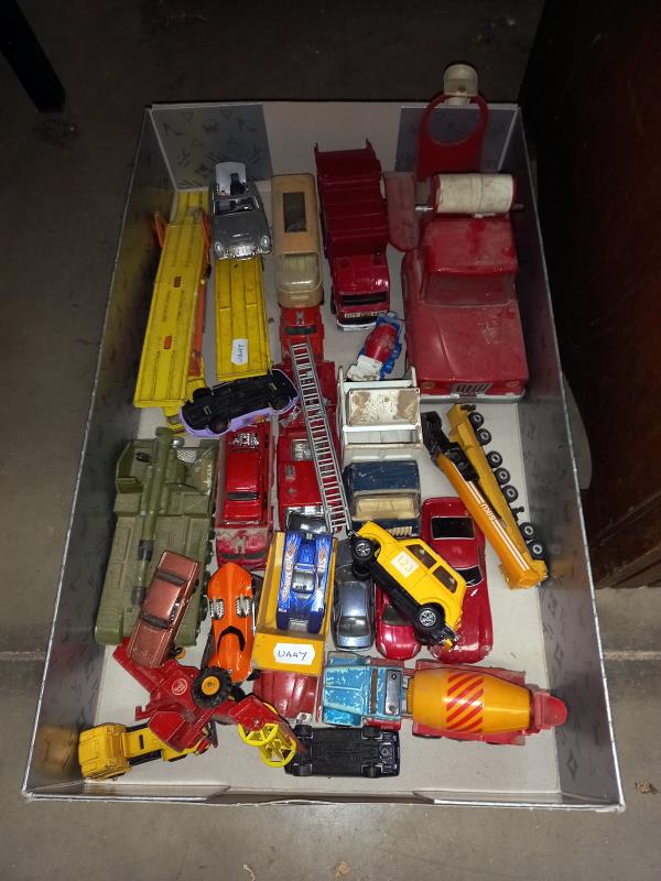 A box of play worn die cast vehicles including Hot Wheels, Dinky & Tonka etc (some A/F) - Image 2 of 2
