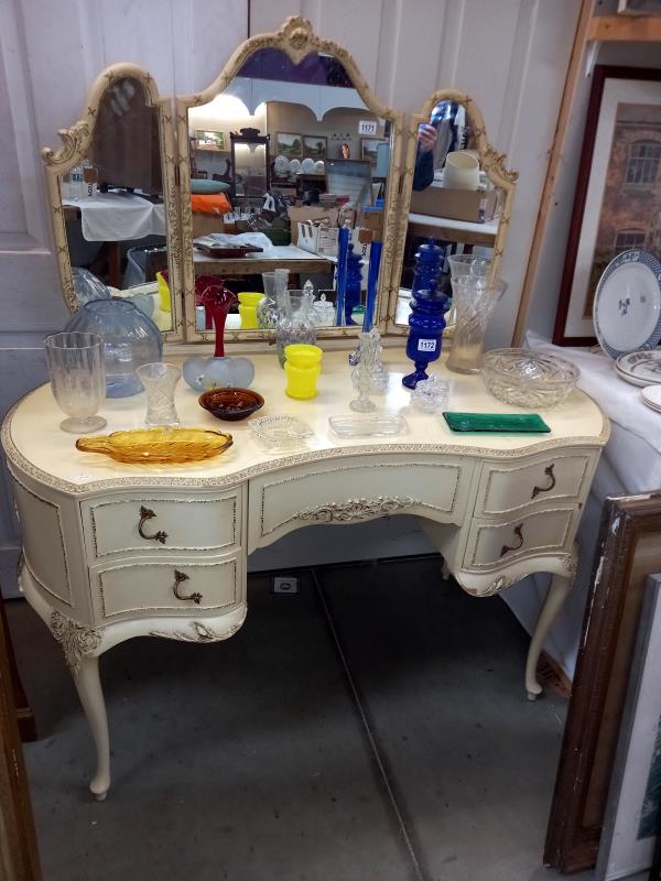 A vintage dressing table. Height approximately 145cm COLLECT ONLY