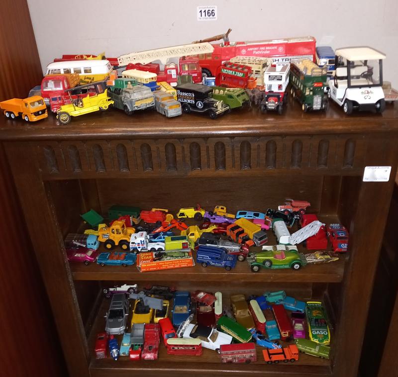 A mixed selection of play worn die cast including Diny, Matchbox & Lledo etc.