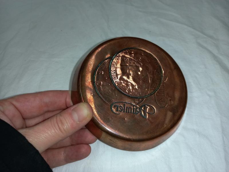 A rare copper George V & Queen Mary Daimler dish - diameter 11.5cm - Image 2 of 2