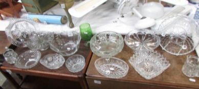 14 pieces of assorted glass ware, COLLECT ONLY.