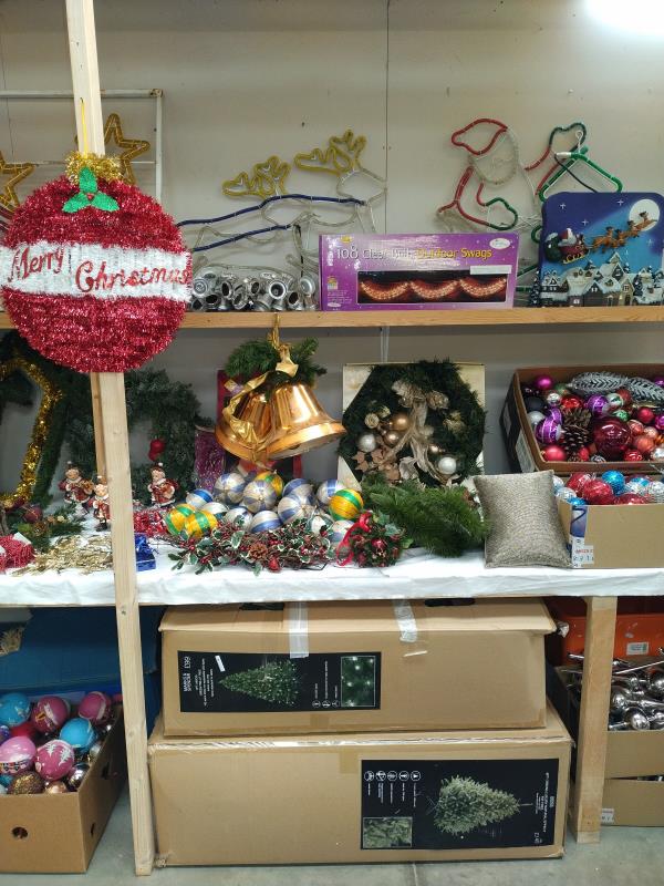 A very good large quantity of Christmas decorations including baubles, lights, trees & figures etc. - Image 8 of 17