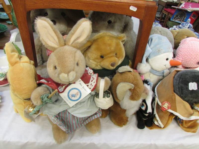 A good lot of soft toys including Beatrix Potter. - Image 6 of 6