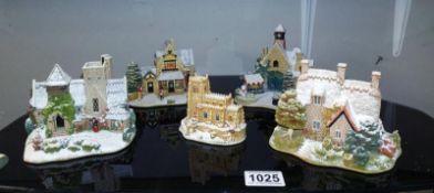 5 Lilliput Lane Christmas models, 4 of which light up (untested)