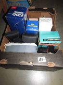 A mixed lot of photographic items including Toshiba flash unit, Hanimix slide viewer,