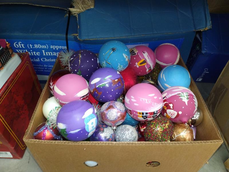 A very good large quantity of Christmas decorations including baubles, lights, trees & figures etc. - Image 7 of 17