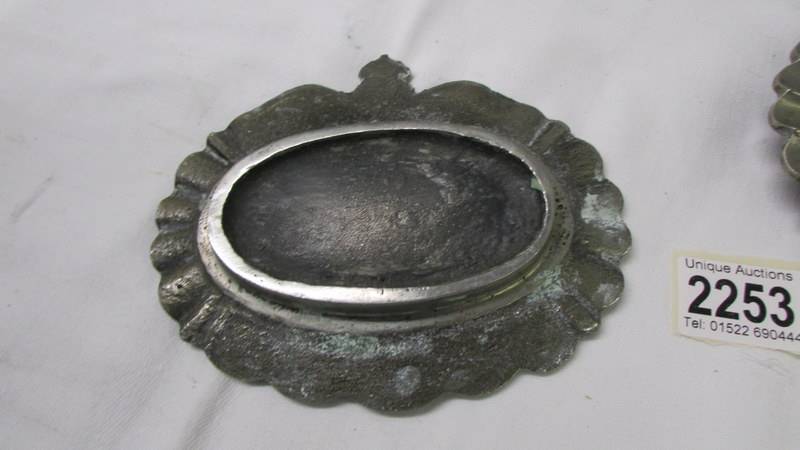 A pair of cast "R.A.F Scampton" ash trays. - Image 4 of 4