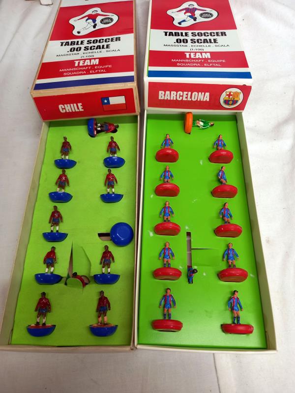 11 boxed table soccer (Subbuteo) teams including Barcelona, A.S. Livorno, Hannover 96 - Image 2 of 7