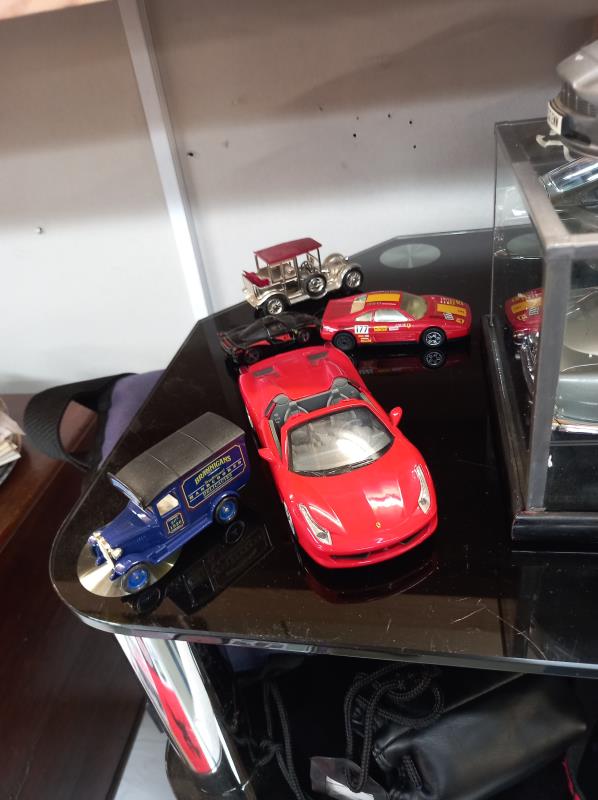 A quantity of diecast including autoart James Bond Aston Martin & Matchbox yesteryear - Image 2 of 4