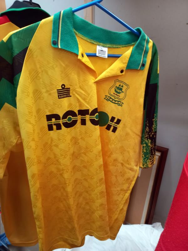 A quantity of football and cricket shirts, 9 tee shirts including Germany & Brazil Adidas, Boston, - Image 6 of 8