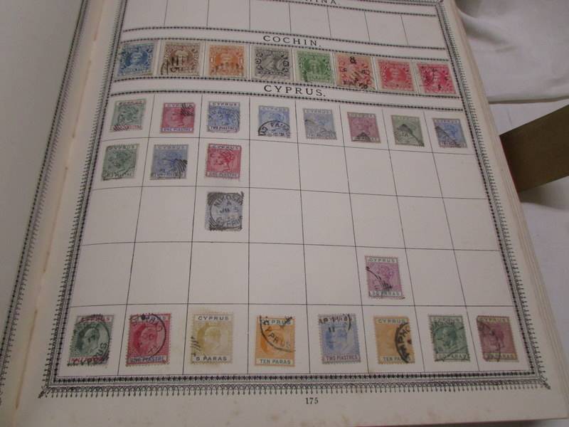 A very good Victorian stamp album of Victorian and early 20th century stamps including GB penny - Bild 29 aus 50