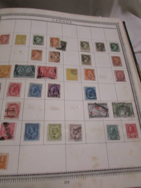 A very good Victorian stamp album of Victorian and early 20th century stamps including GB penny - Bild 41 aus 50