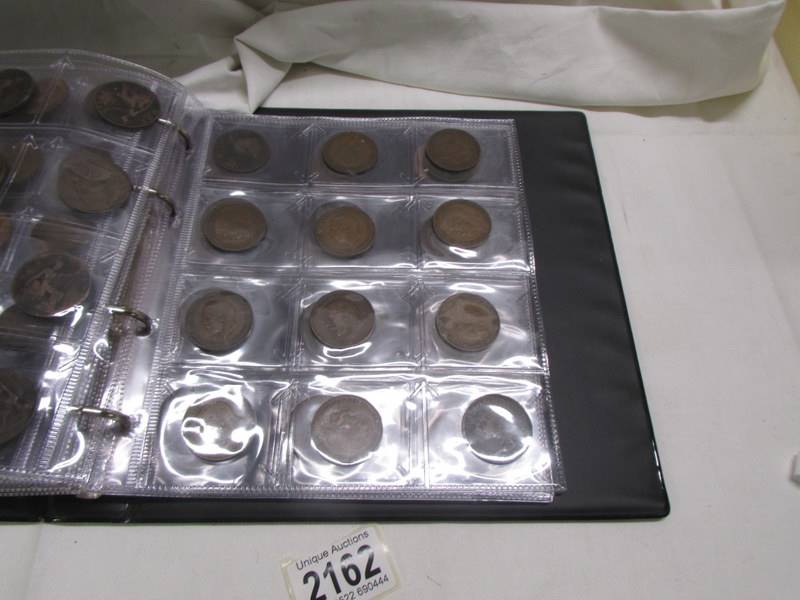 An album of in excess of 300 world coins. - Image 13 of 16