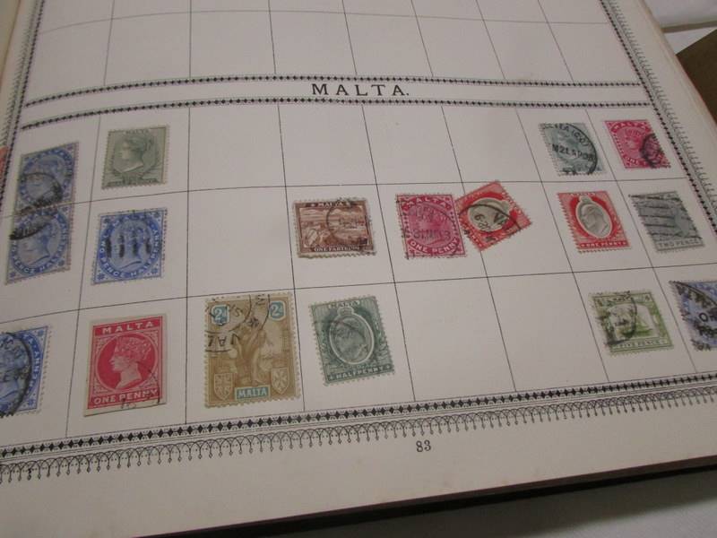 A very good Victorian stamp album of Victorian and early 20th century stamps including GB penny - Bild 19 aus 50
