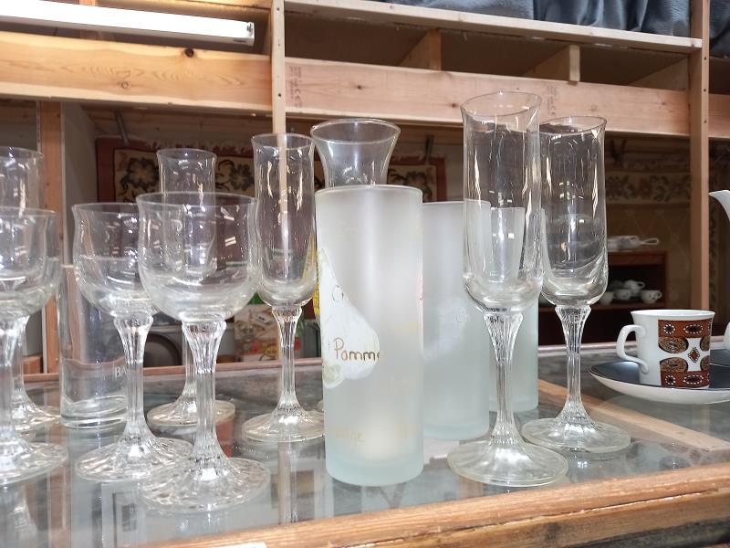 A collection of tall drinking glasses - Image 3 of 3