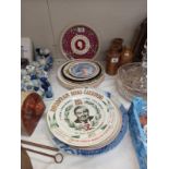 Some decorative collectors plates, royals, birds, flowers, etc.