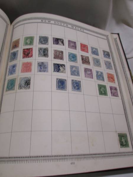 A very good Victorian stamp album of Victorian and early 20th century stamps including GB penny - Bild 47 aus 50