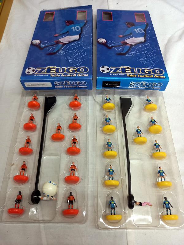 11 Zeugo boxed table football teams (Subbuteo) including Vasco Da Gama, Schalke, Shatar Donetsk etc - Image 6 of 8