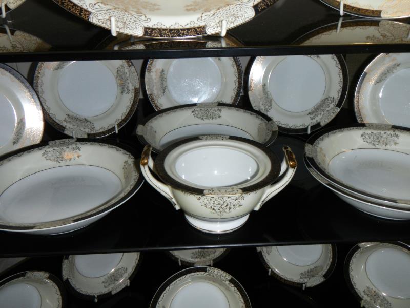 A large collection of Kutani dinnerware. Collect Only. - Image 2 of 2