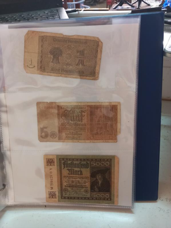 An album of approximately 86 world bank notes. - Image 14 of 26