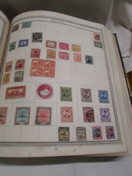 A very good Victorian stamp album of Victorian and early 20th century stamps including GB penny - Bild 34 aus 50