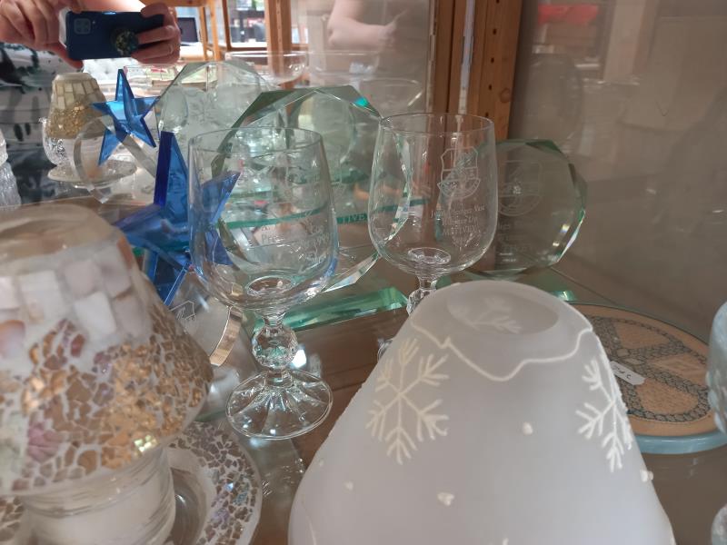 A quantity of glass trophies & glasses etc. including Christmas tea light stand. Collect only - Image 2 of 3