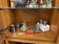 Decorative metal items including ring stands, dish, silver plate napkin rings.