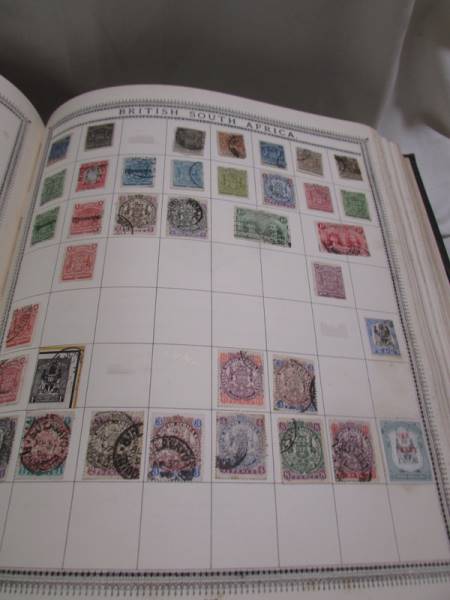 A very good Victorian stamp album of Victorian and early 20th century stamps including GB penny - Bild 33 aus 50