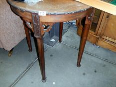 A round mahogany early 20th century table