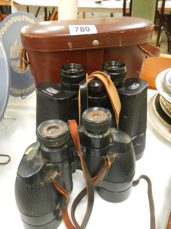 2 pairs of binoculars