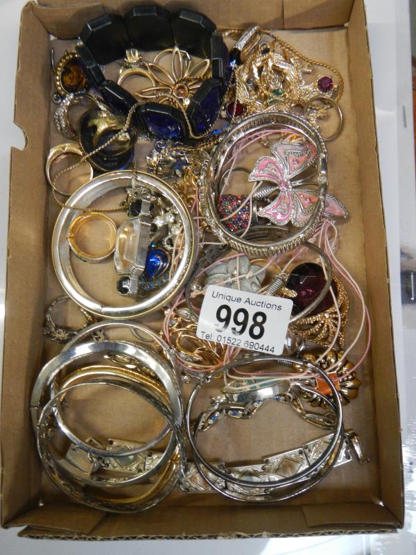 A good tray of bracelets & rings etc. - Image 2 of 2