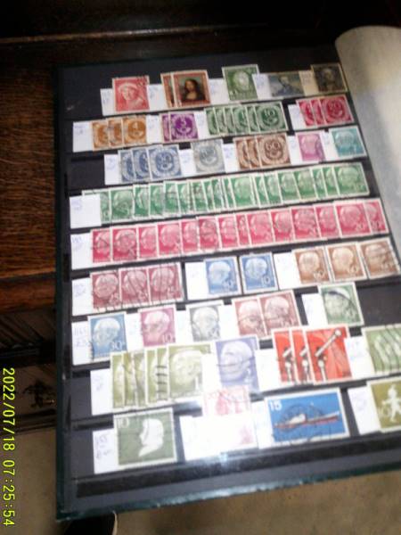 Five albums of postage stamps. - Image 3 of 16