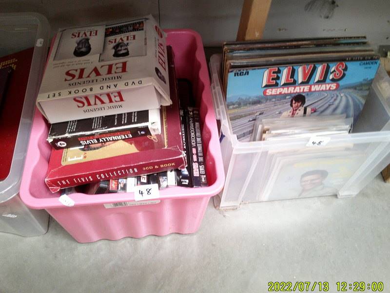A good collection of Elvis LP's, singles, DVD's, books etc., - Image 3 of 3