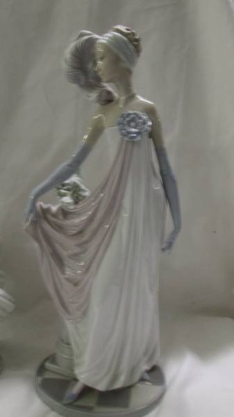 A 1920's style Lladro flapper lady and another Lladro lady. - Image 2 of 7