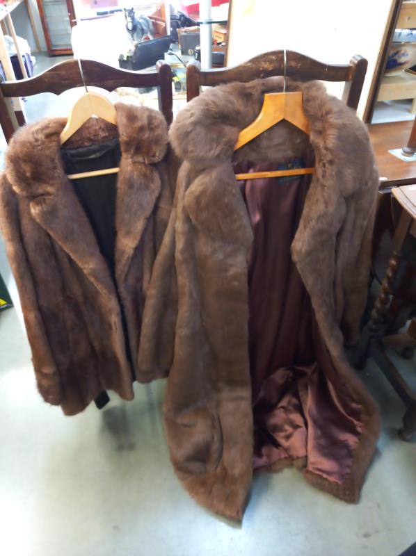 A quantity of faux fur jackets - Image 3 of 4