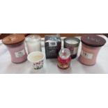 A good lot of new candles, 2 Woodwick, 1 Yankee candle, Portmeirion, Bella Freud (sealed) etc