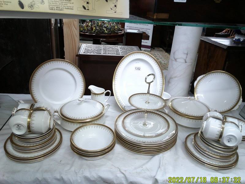 In excess of 60 pieces of Paragon Athena pattern table ware. COLLECT ONLY.