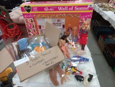 A good collection of Cindy items, dolls, clothes, accessories including boxed wall of sound, magic