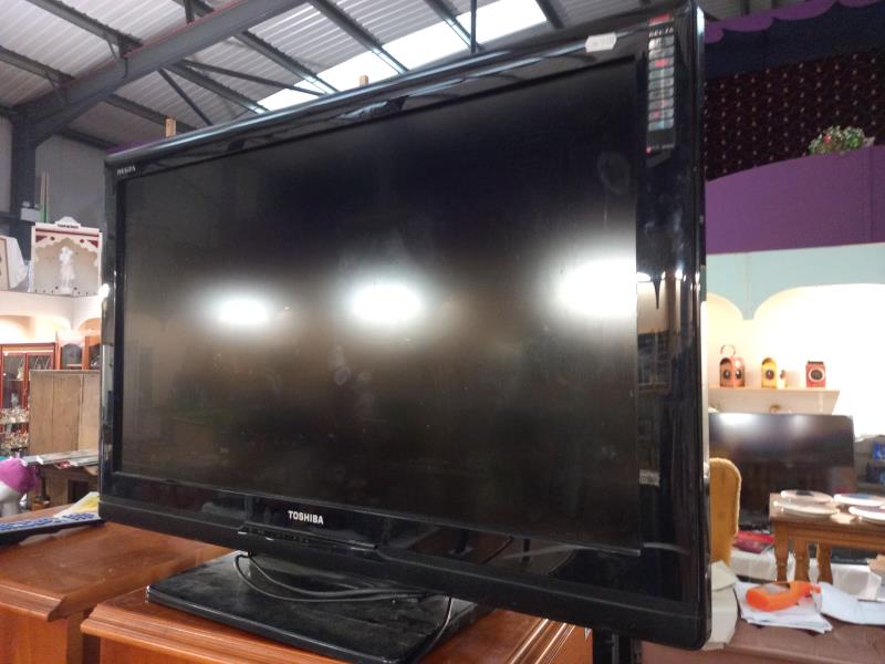 A Humax, Panasonic & Toshiba flat screen Tv's (working but no remotes) - Image 4 of 4
