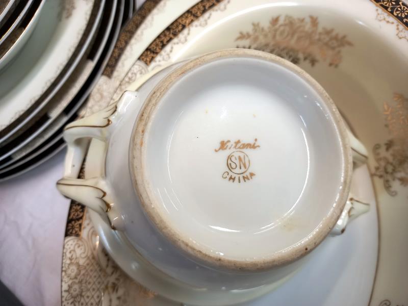 A Kutani china part dinner set - Image 2 of 2