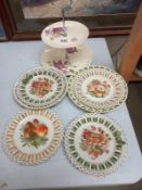 A 2 tier cake stand & 6 ribbon plates