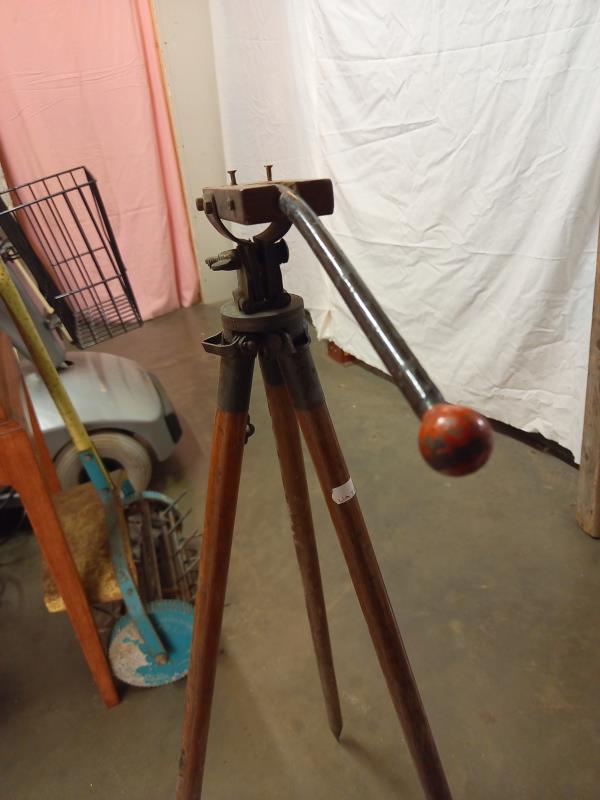 A vintage camera tripod on spike legs and a brass spent shell - Image 8 of 11