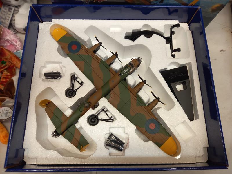 A boxed Corgi Lancaster 1:72 AA32627 - Image 3 of 3