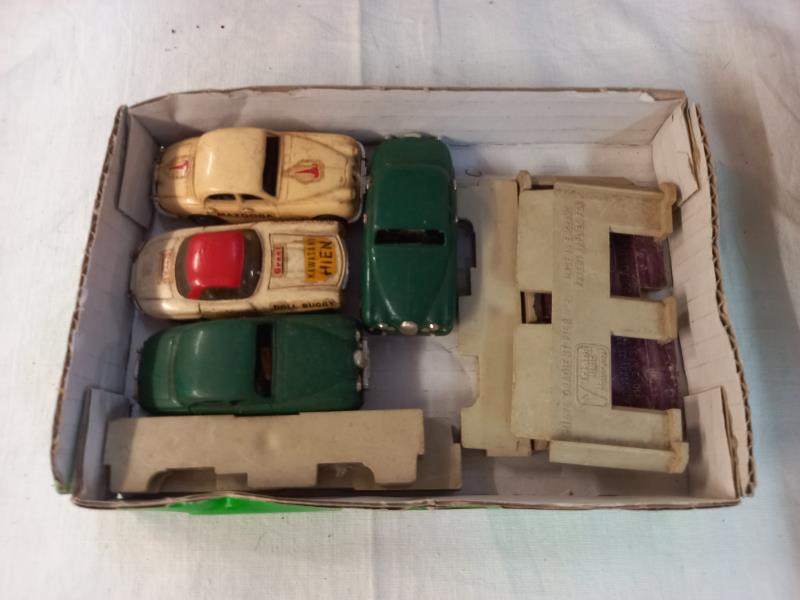 4 Triang Minic motorway cars - Image 2 of 2