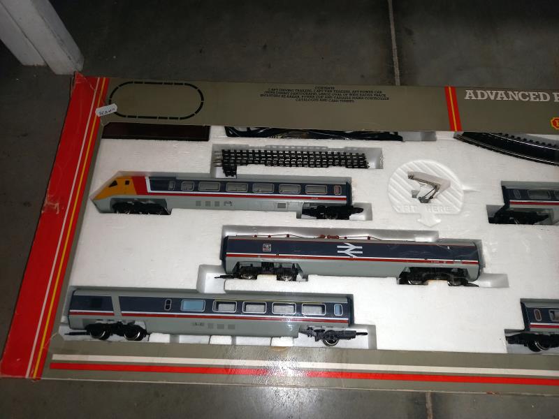 A Hornby R543 advanced passenger train set - Image 2 of 3