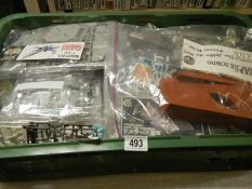 17 Space themed model kits including Airfix, Star Wars, lost in space etc. No boxes or instructions,