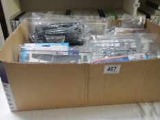 Approximately 25 plastic aircraft tools, unboxed, no instructions, unchecked