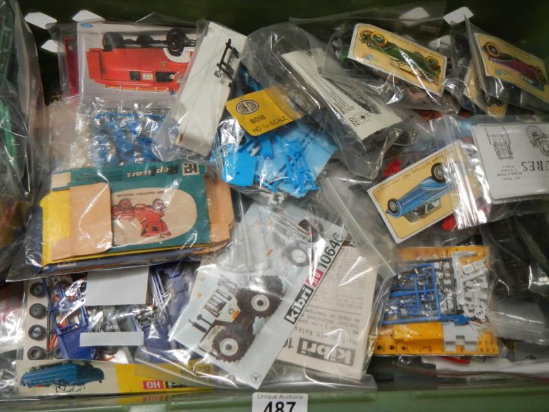 Approximately 30 plastic model kits of commercial vehicles and cars. Unboxed, no instructions, - Image 2 of 4