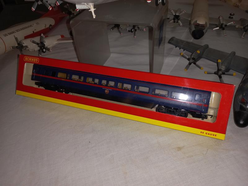6 Hornby 00 gauge coaches including R4074A, R4076A, R4287, R4075A, R4074B, R407 - Image 5 of 7